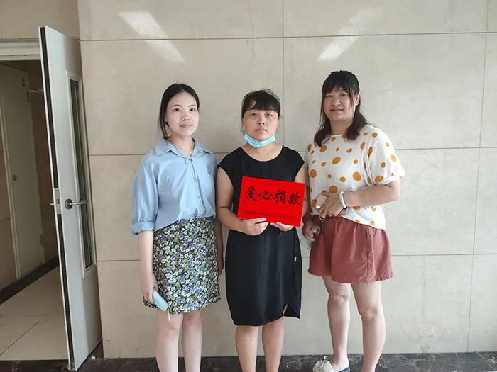 暖心慰問(wèn)，進(jìn)行中